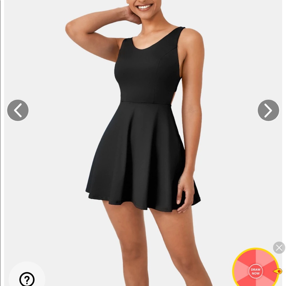 Halara cross back size medium with unattached shorts black nwt